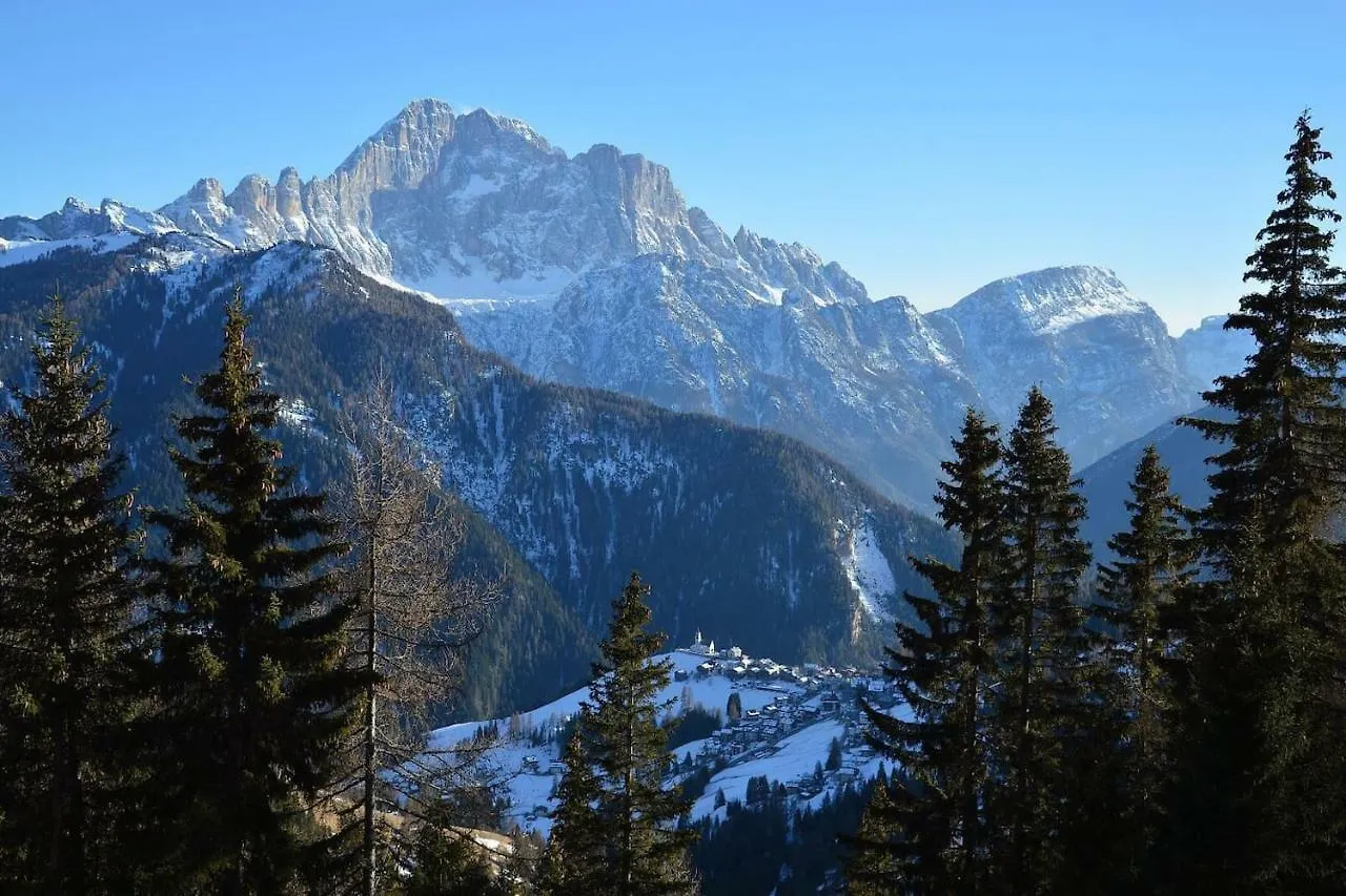 Dolomites Charme Chalet Colle Santa Lucia Itália